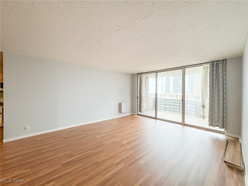 Bonneville Tower Condo - Residential