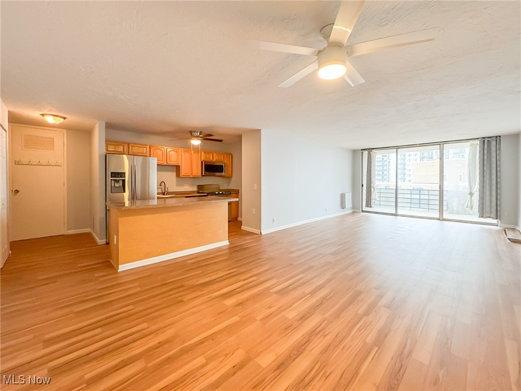 Bonneville Tower Condo - Residential