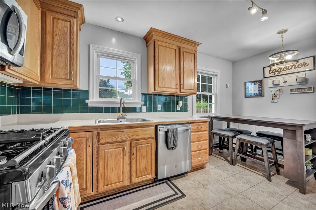 Gertrude Neuseus Add - Residential