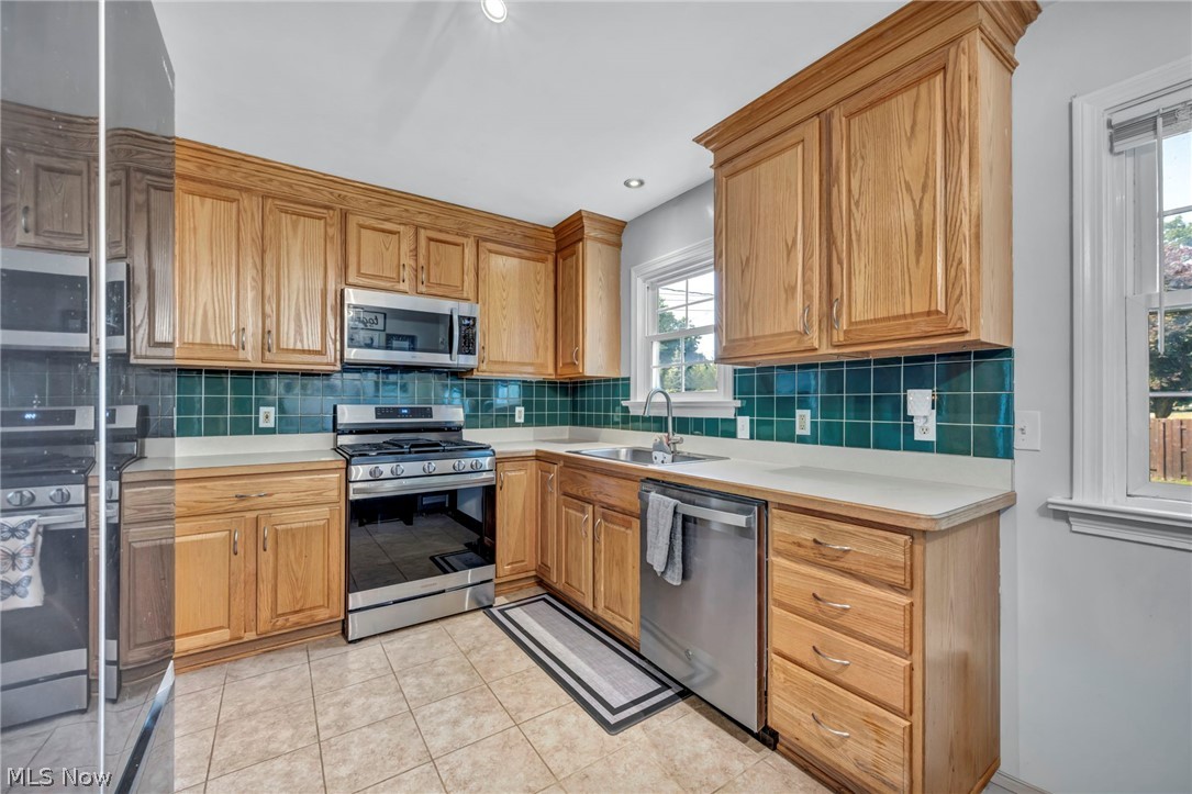 Gertrude Neuseus Add - Residential