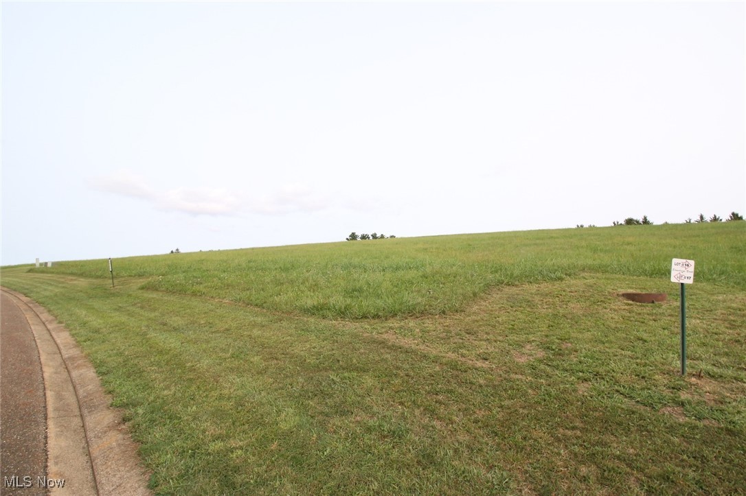 Stonehenge North - Land