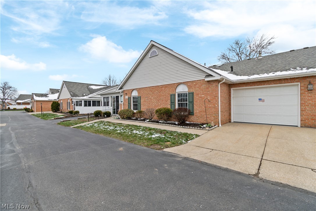 Hartville Country Commons Condo - Residential