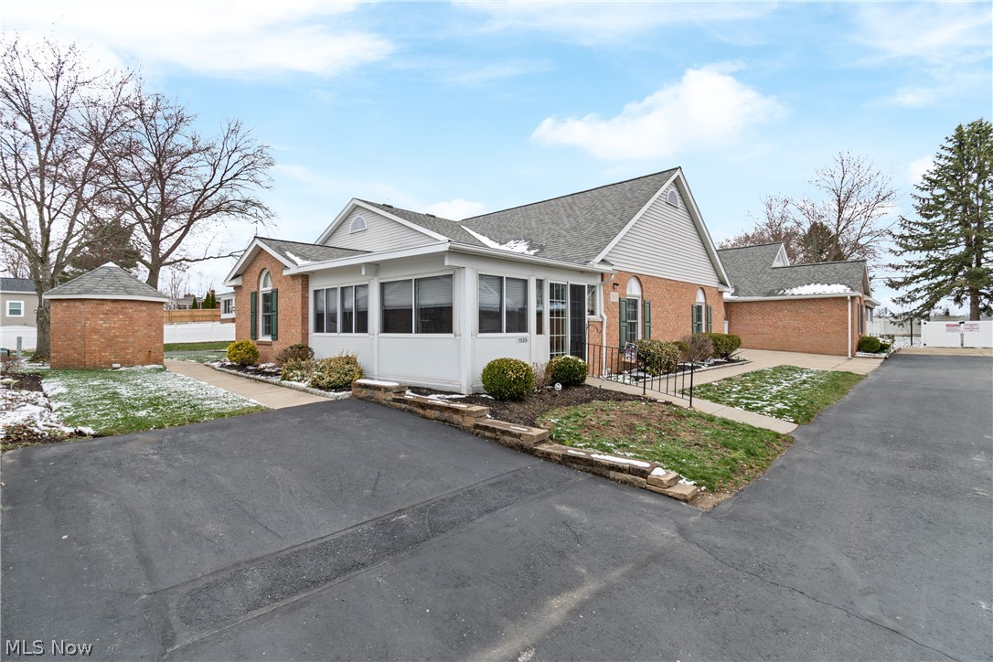 Hartville Country Commons Condo - Residential