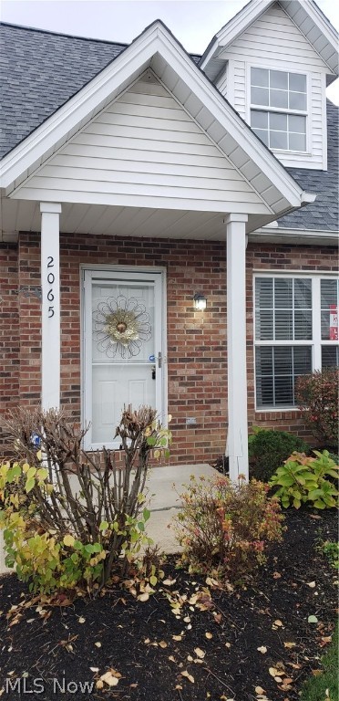 This condo is such a great find. Offering a nice size Vaulted great room and artificial fireplace. The kitchen features granite countertops, upgraded stainless steel appliances, dishwasher new in 2019 ceramic tile flooring, double sink, huge pantry and tons of windows for natural lighting. and center island with seating for 4. New carpet through out main floor in October 20, 2 car attached garage and first floor laundry. The upstairs features huge 2nd bedroom, full bath and loft area with options galore. New roof March 2020
 The home is painted in all natural colors, all you have to do is move in.