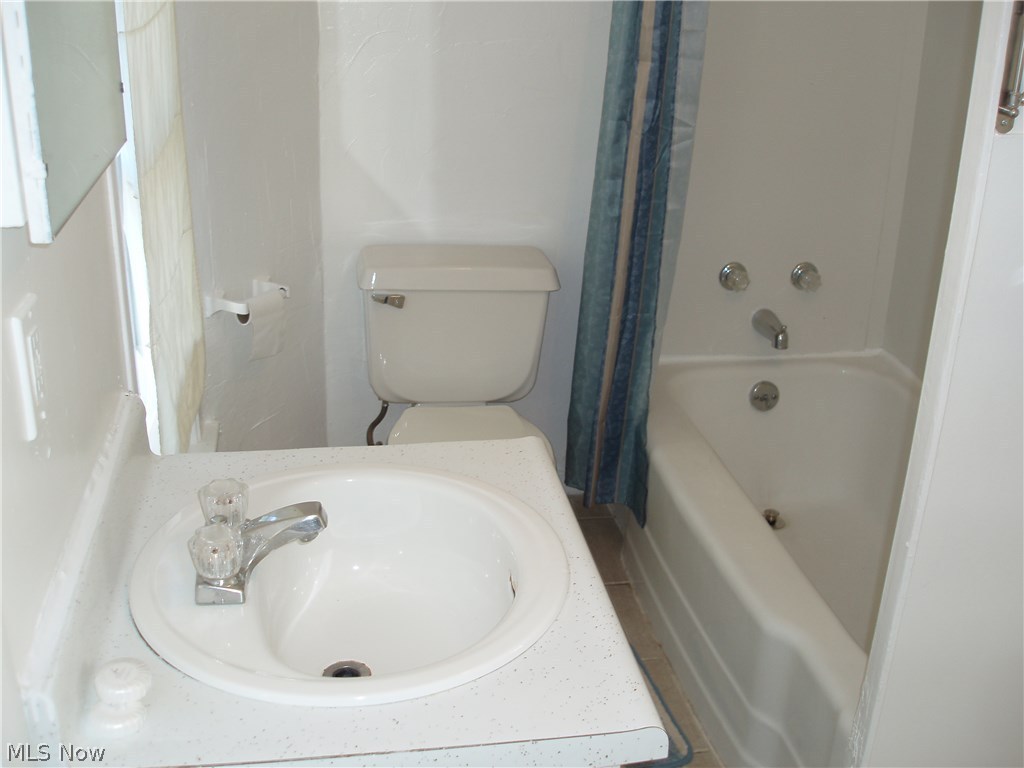 Riverside - Residential Lease