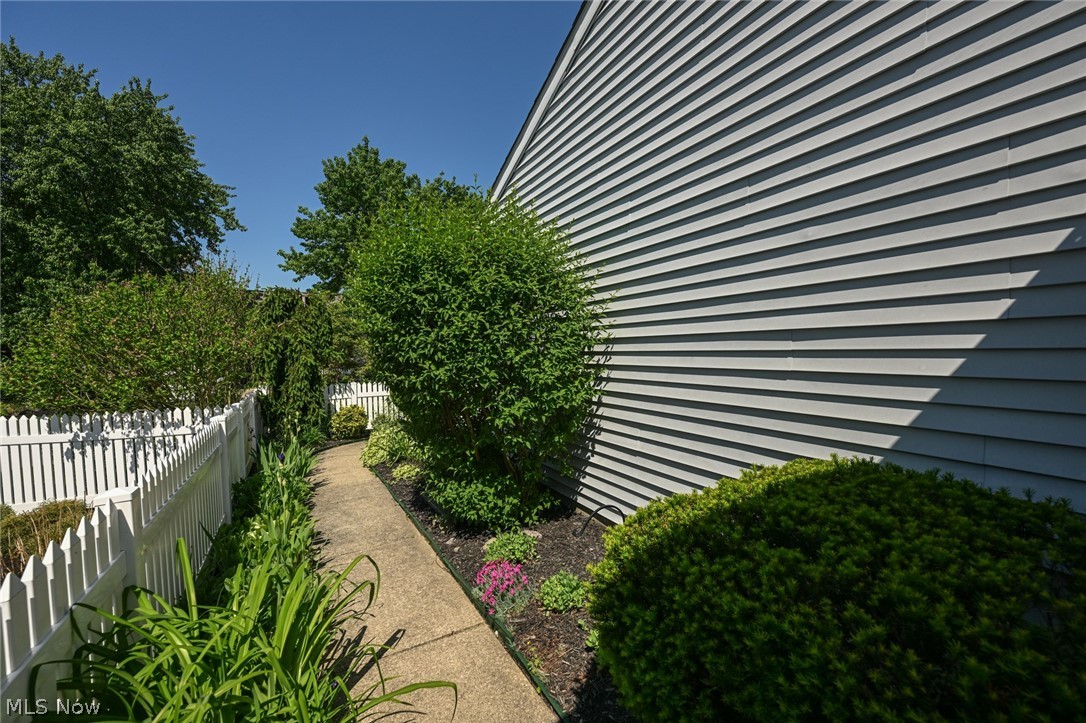 Eagles Chase Condo - Residential