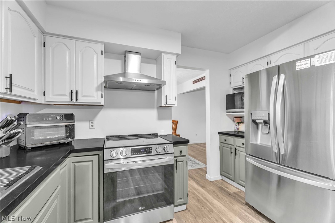 12809-GREENWOOD FARMS SUB/NEW ENGLAND EST 1-4 - Residential