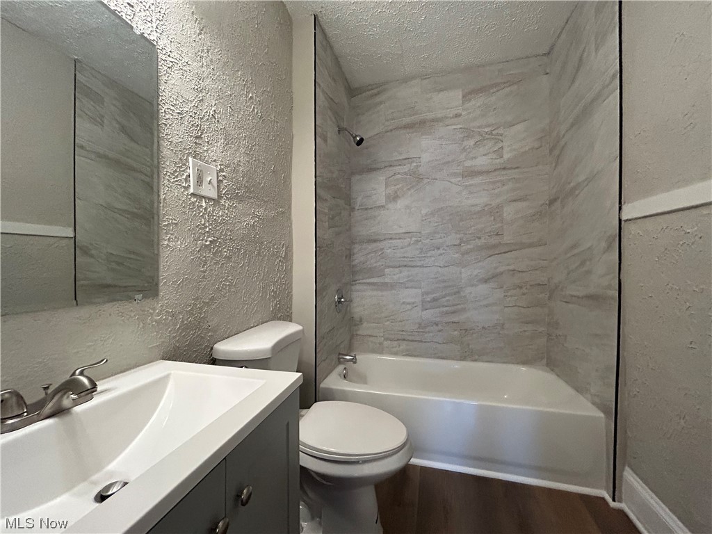 Laumar Land Companys Resub - Residential Lease