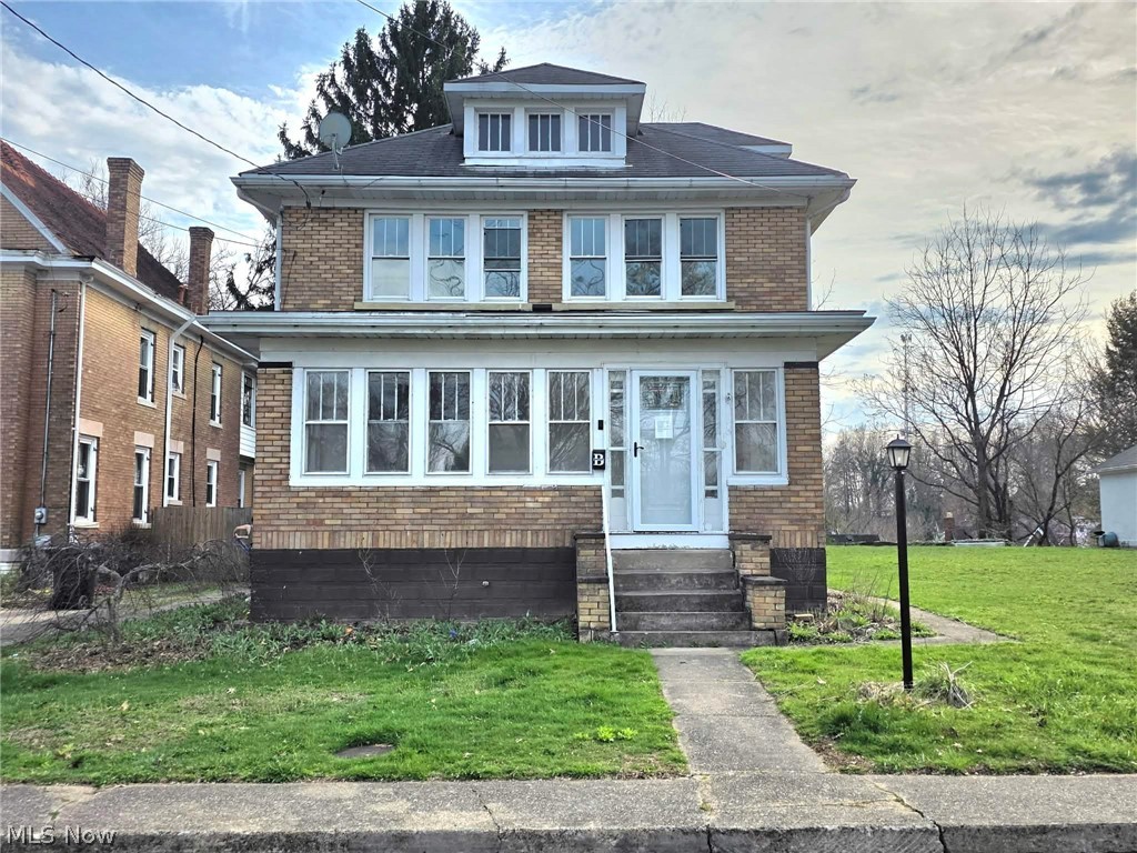 Freshly painted home sitting in a semisecluded neighborhood atop the city.  Home features 3 bedrroms 1.5 baths and lots of natural lighting.  Home has ample storage with an attic area has potential of being finished. It features a large 8 X 22 enclosed porch and a detached garage as well as a fenced back yard.