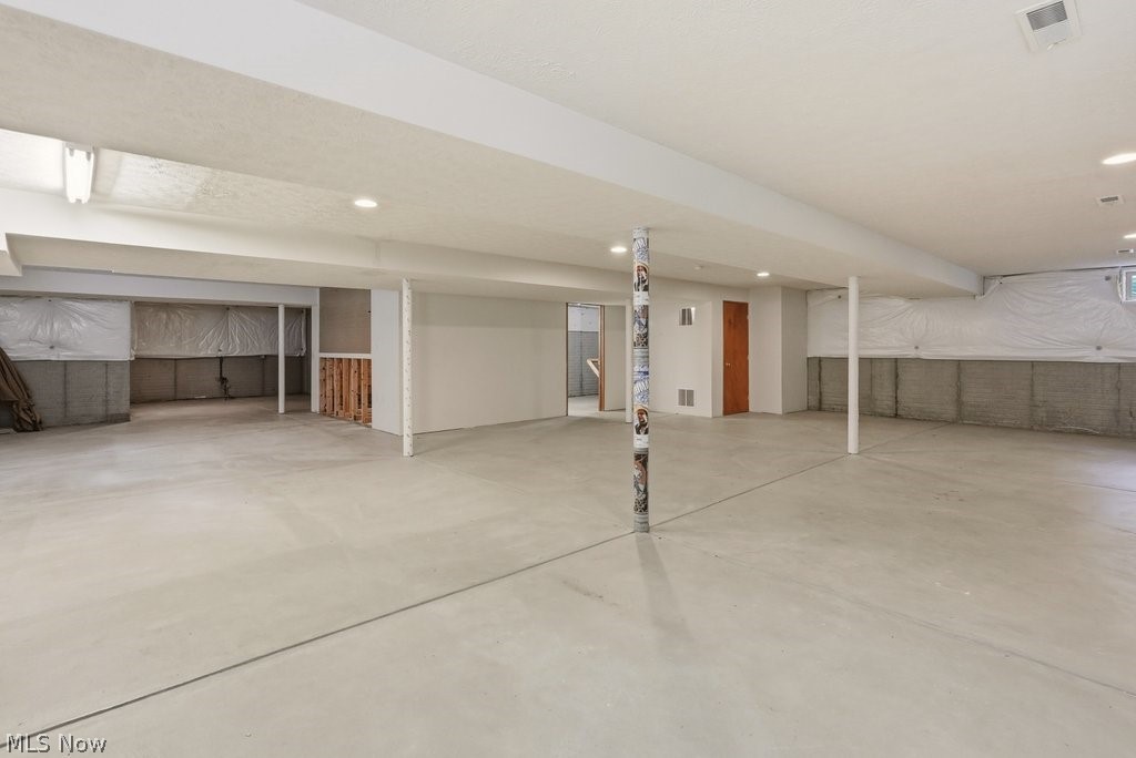 Greenbriar at River valley - Residential