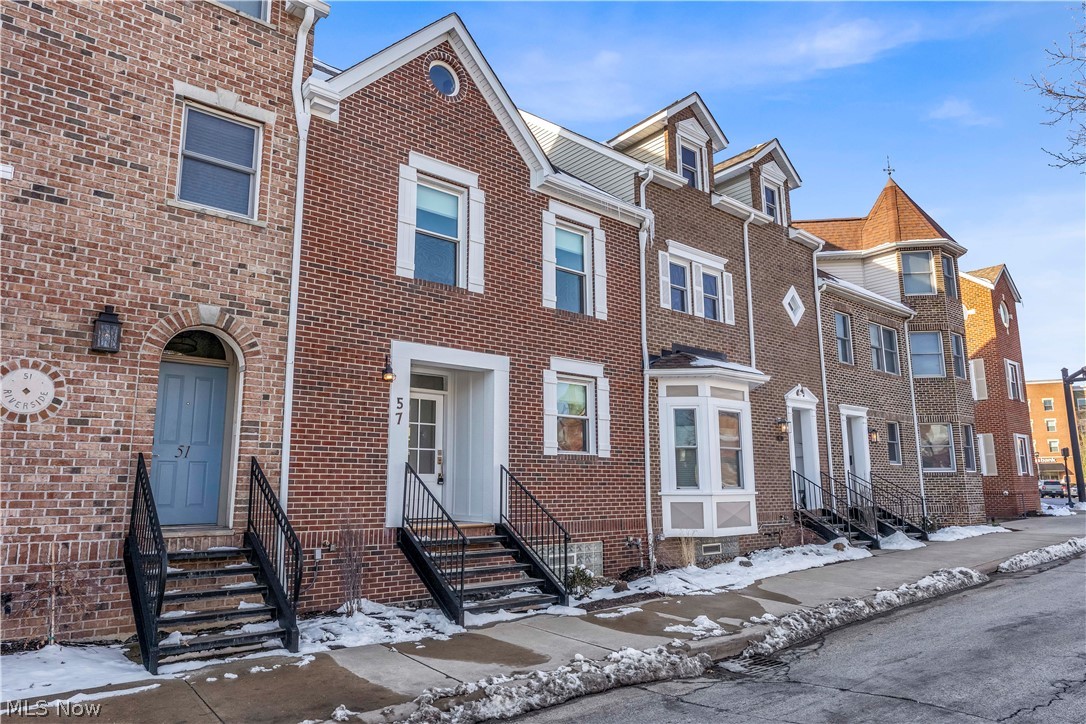 Riverside Gardens - Residential