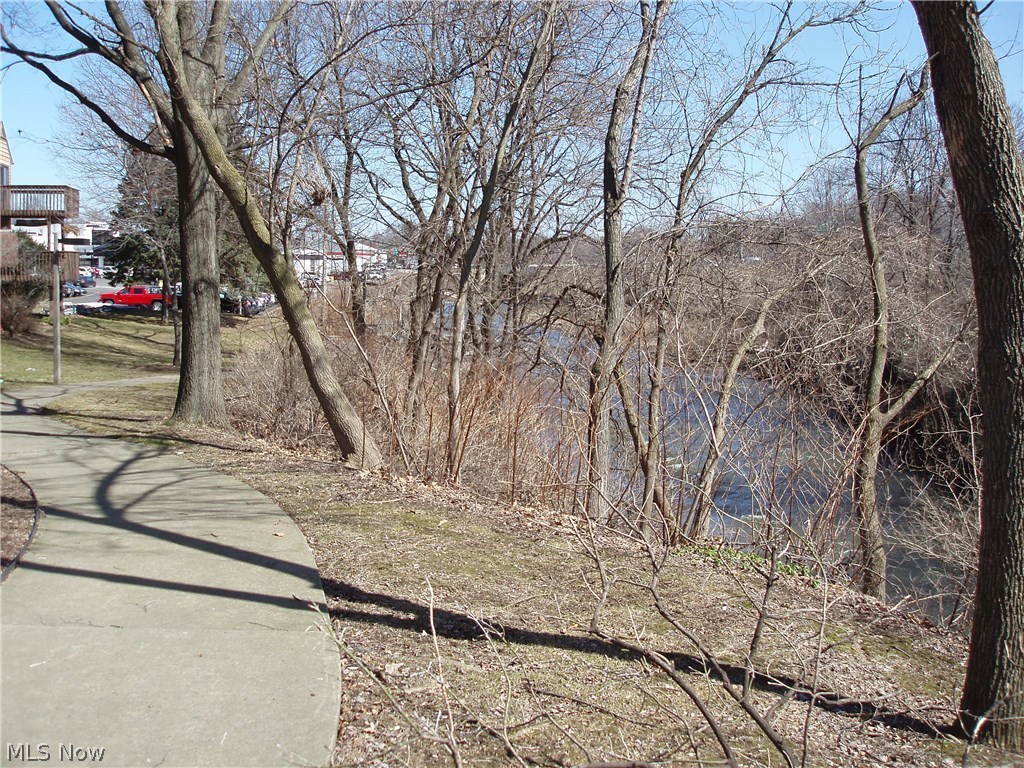 Ledgewater Falls Condo - Residential Lease