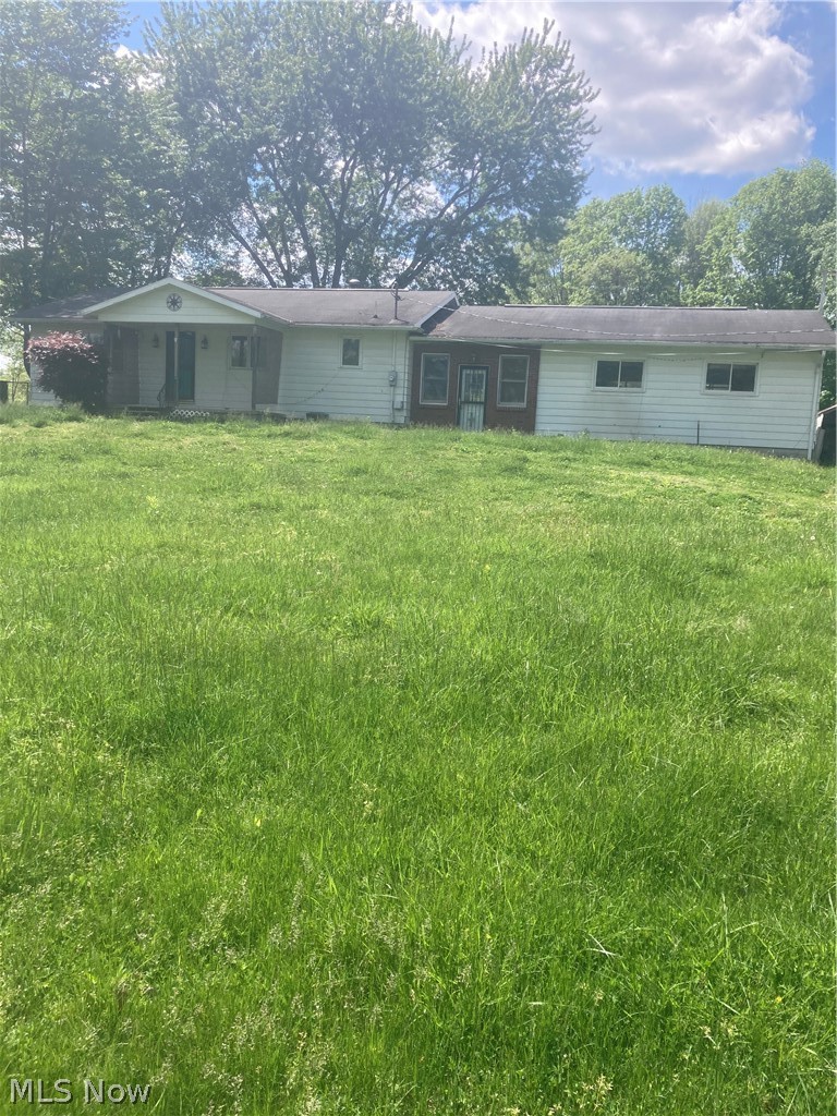 3-bedroom, 1-bath home with a functional floor plan and comfortable living space. A great opportunity to make it your own.