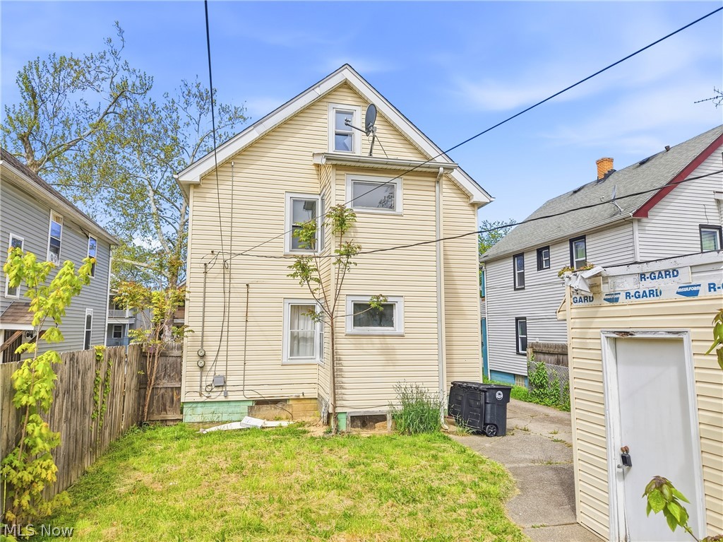Greenhut Goodman Imrovement Co - Residential Lease