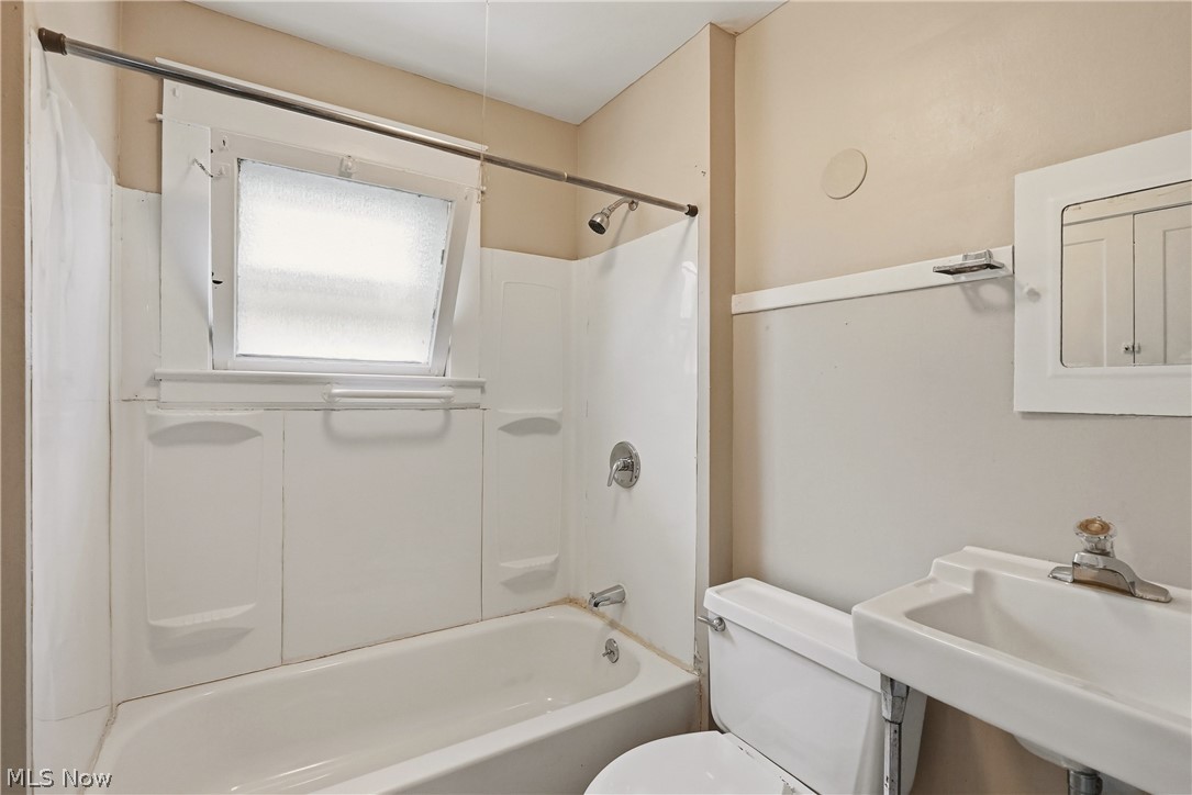 Greenhut Goodman Imrovement Co - Residential Lease