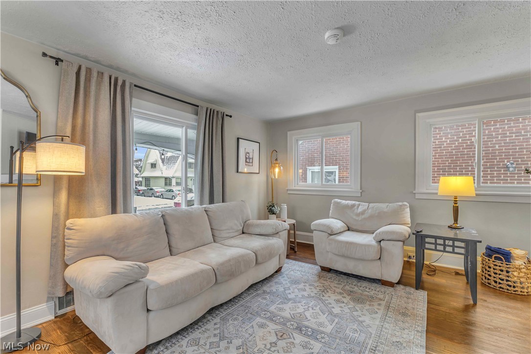 Olive M Wagar Estate - Residential