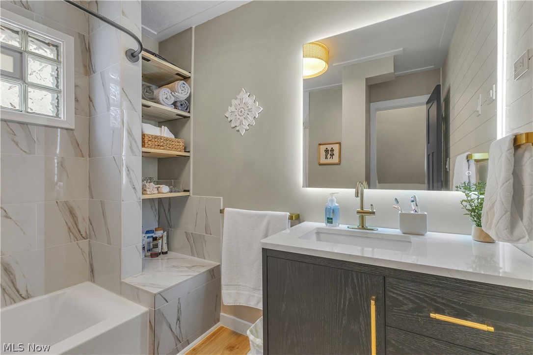 Olive M Wagar Estate - Residential