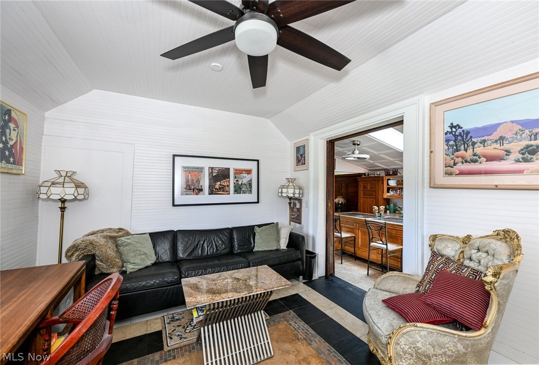 Earls - Residential