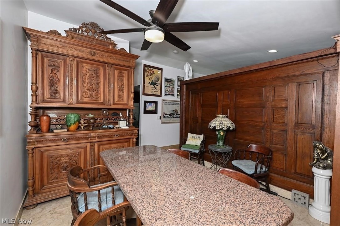 Earls - Residential