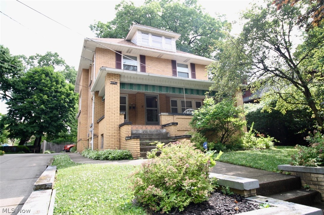 Hall Park - Residential