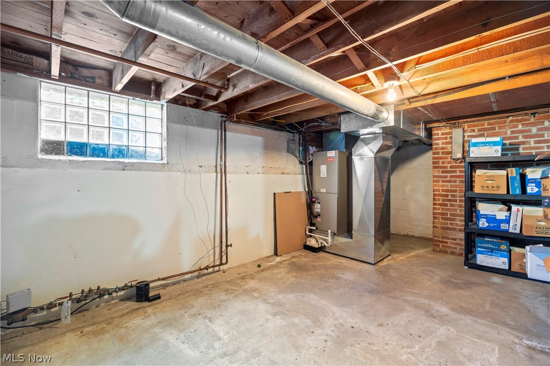 Village/Seville - Commercial Sale