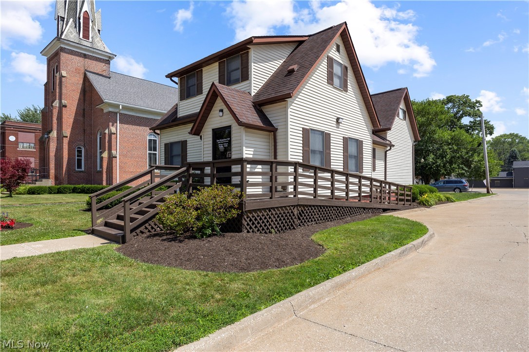 Village/Seville - Commercial Sale
