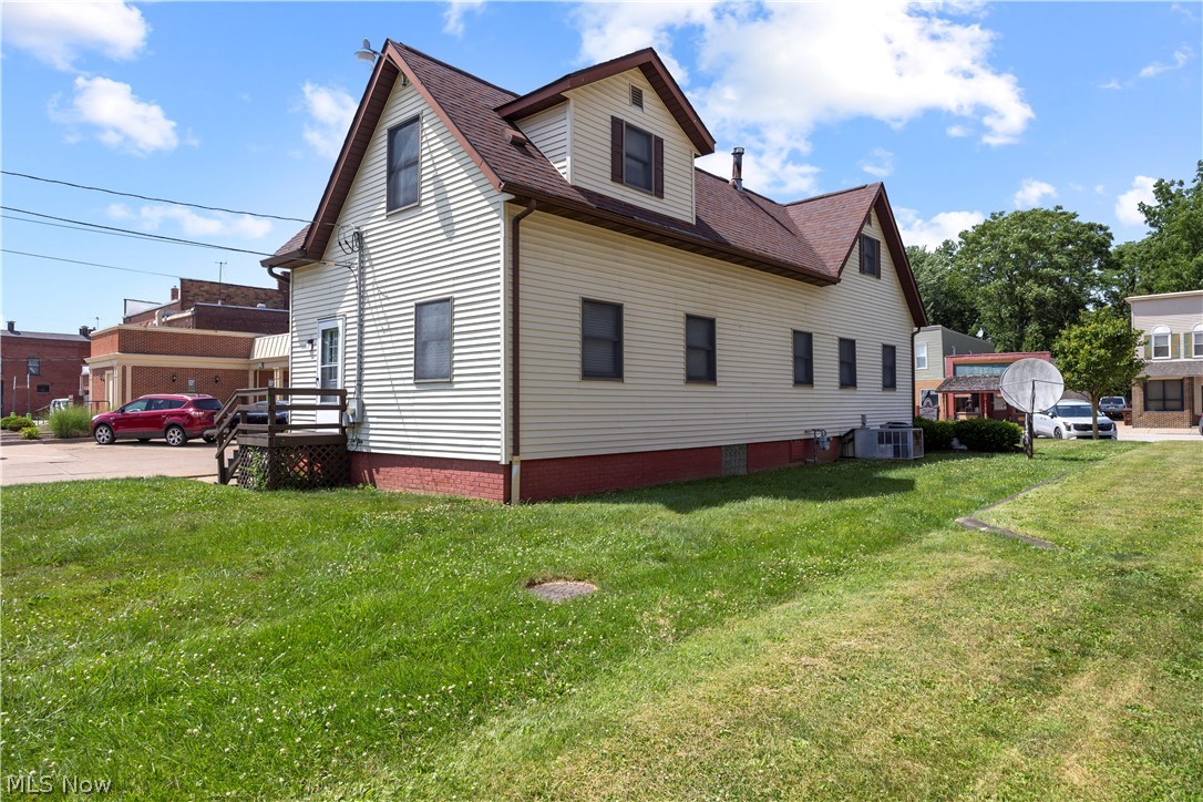 Village/Seville - Commercial Sale