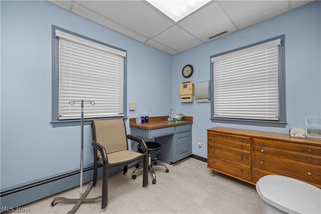 Village/Seville - Commercial Sale