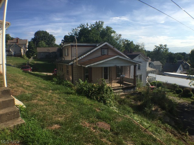 Cute home, ready for your creative touch. For a small home there is lots of room, including a full basement and a partially finished. attic.