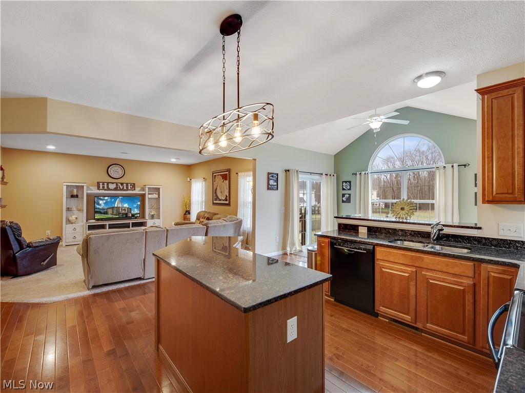 Tiberon Trace - Residential