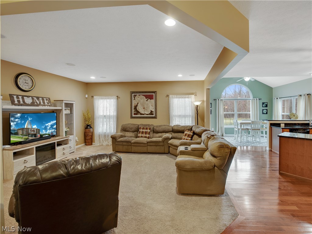 Tiberon Trace - Residential