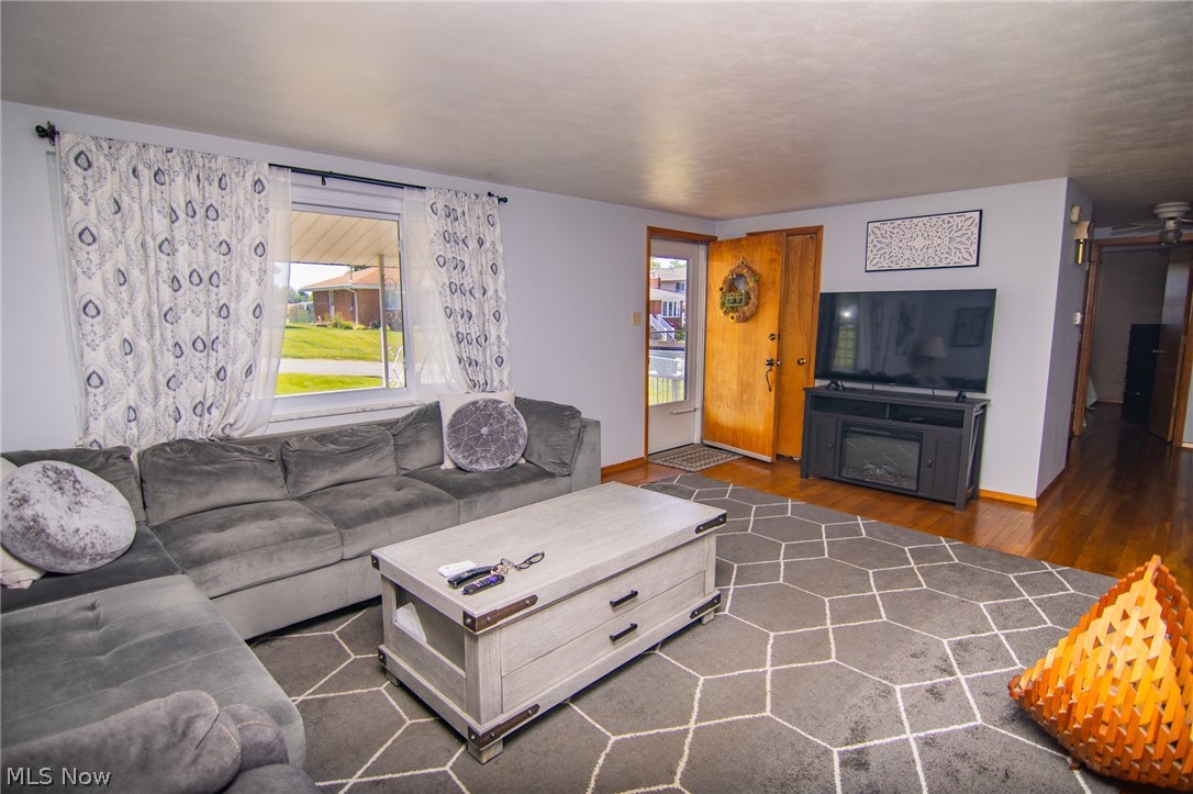 Ekeys Third Sub - Residential