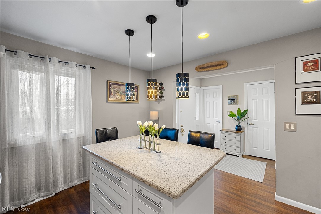 Four Seasons Twnhs - Residential