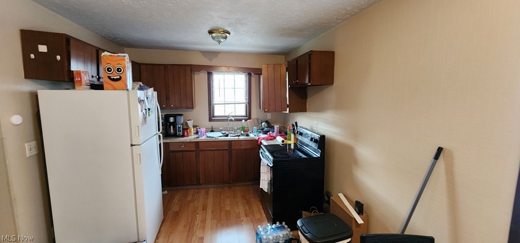 Bowen & Wallace Add - Residential Income