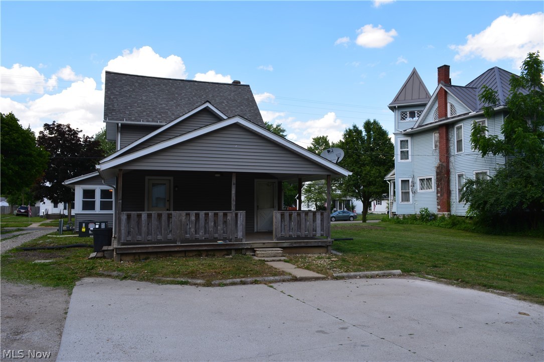 Village/New London - Residential