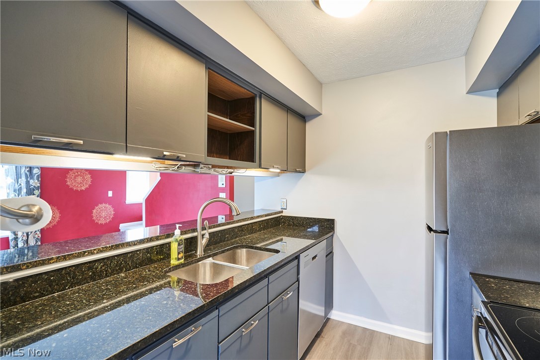 Courtyard Condo - Residential