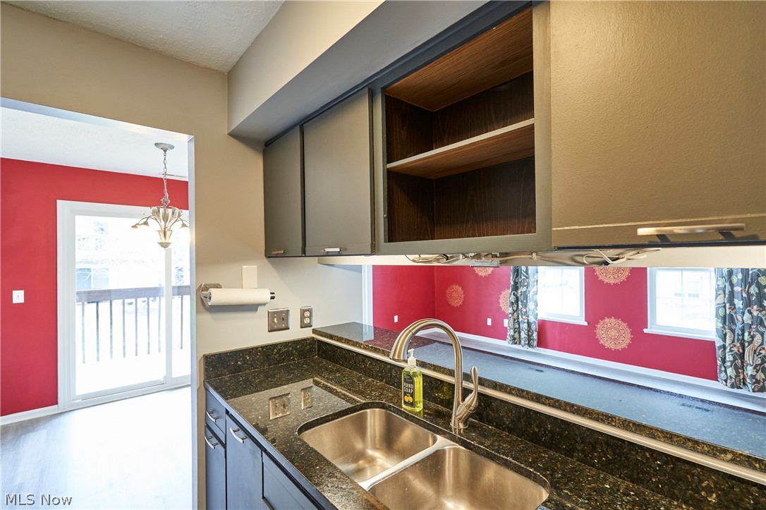 Courtyard Condo - Residential