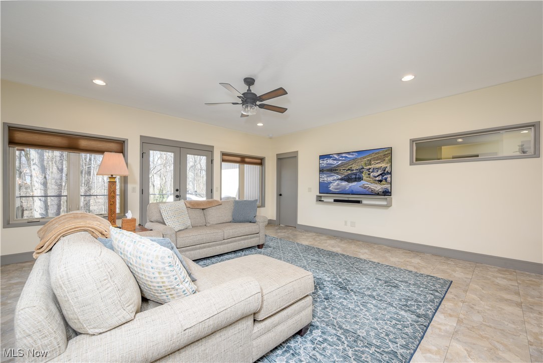 Kings Ridge Ph Five - Residential