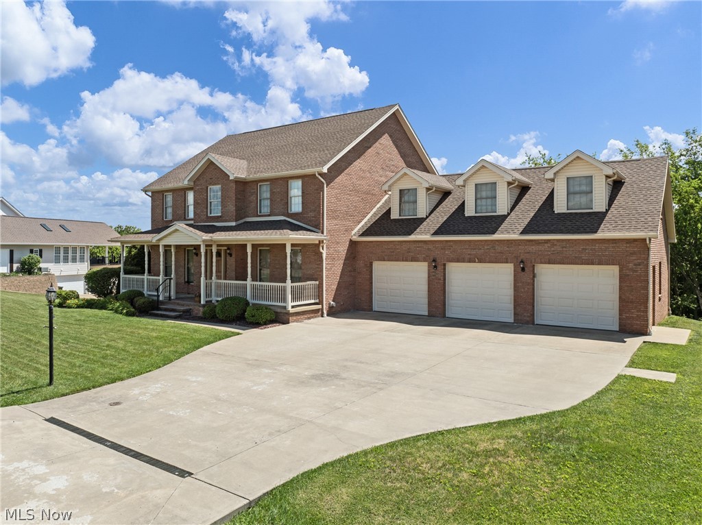 Country Lake Estate - Residential