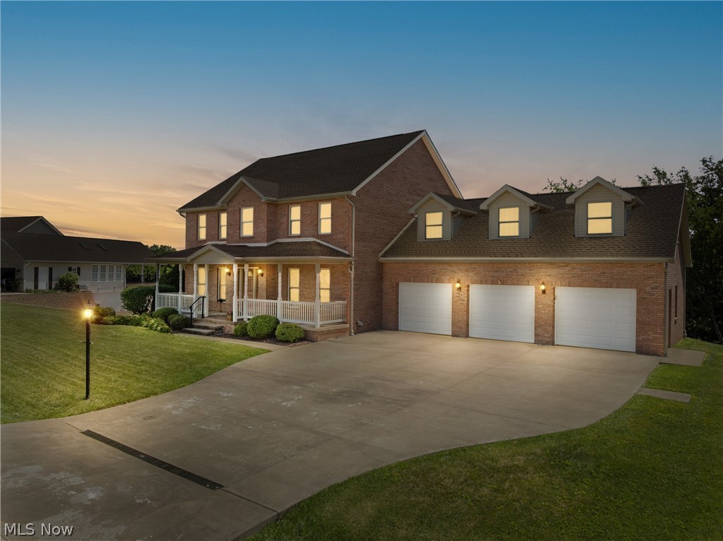Country Lake Estate - Residential