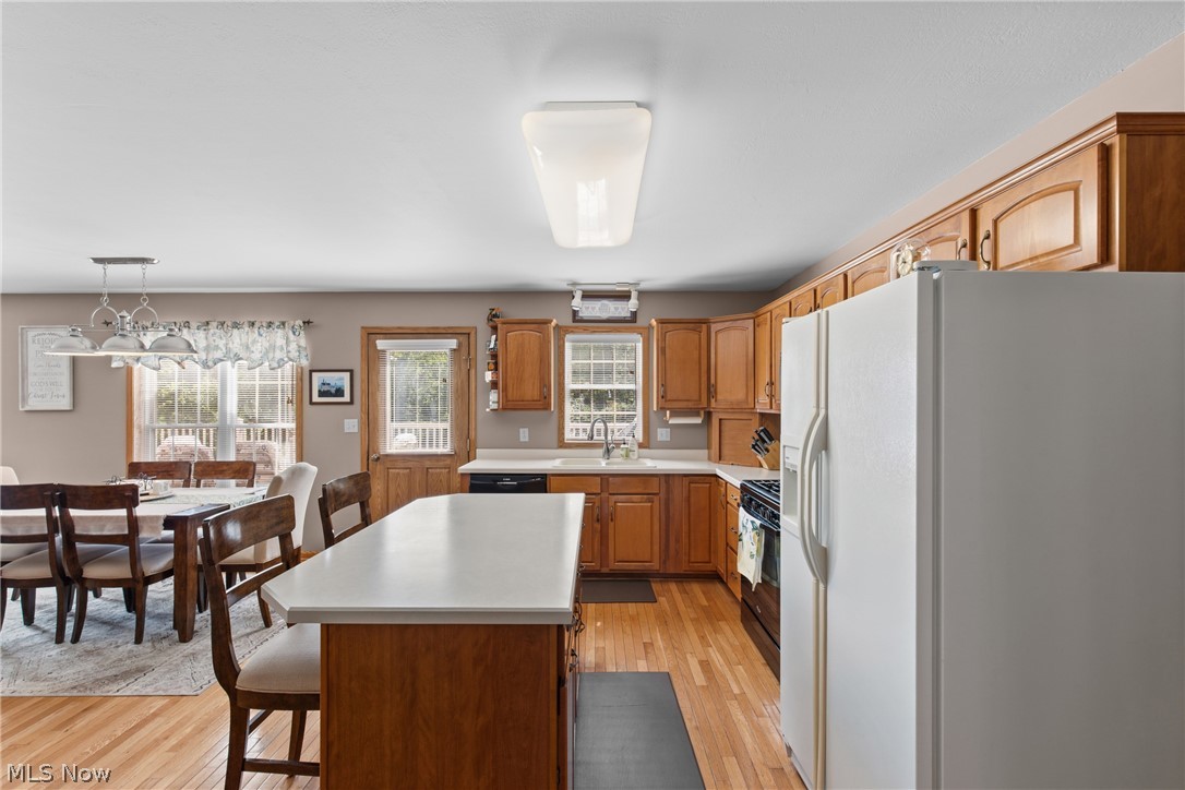 Country Lake Estate - Residential