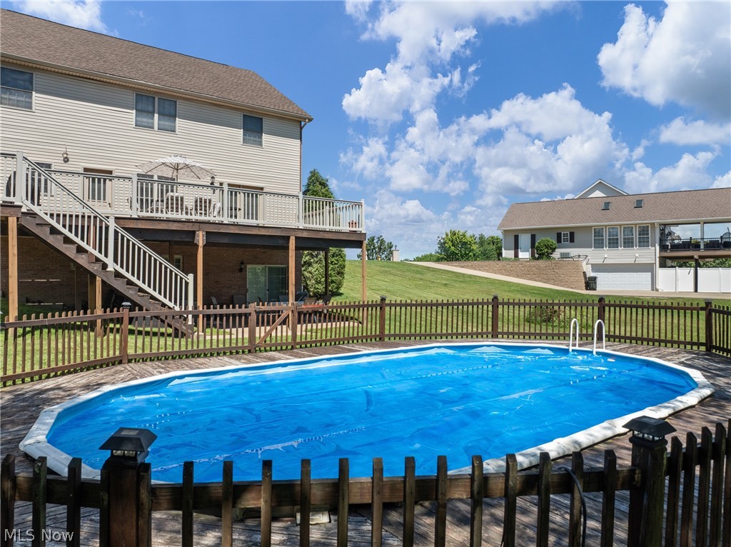 Country Lake Estate - Residential