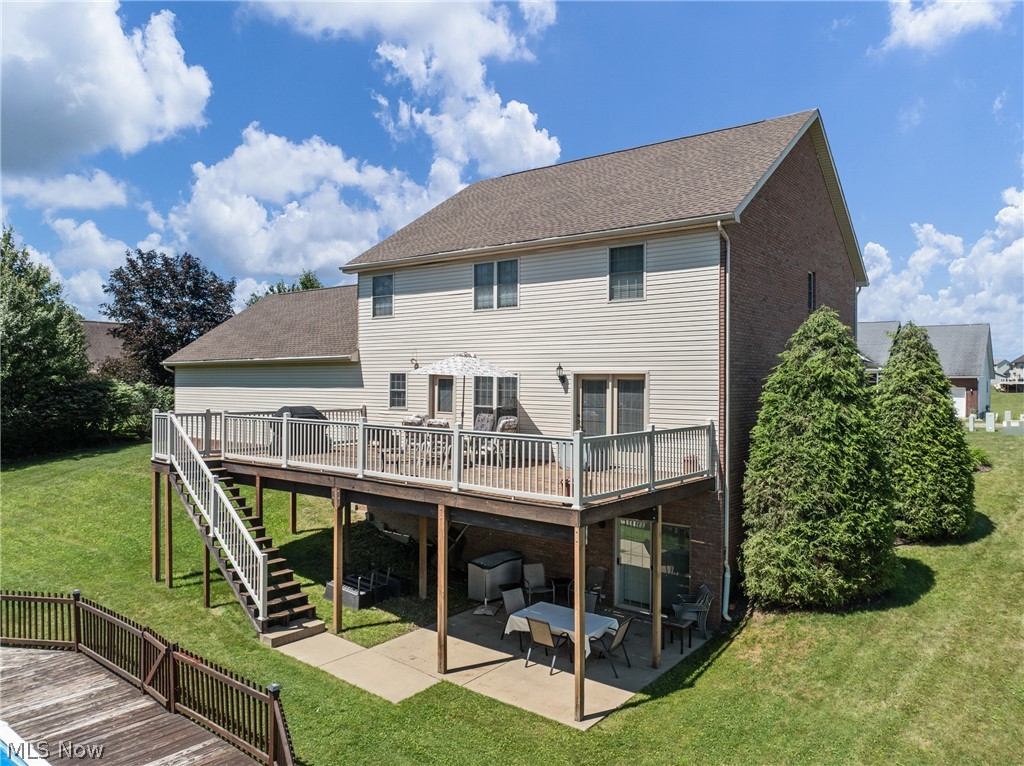 Country Lake Estate - Residential