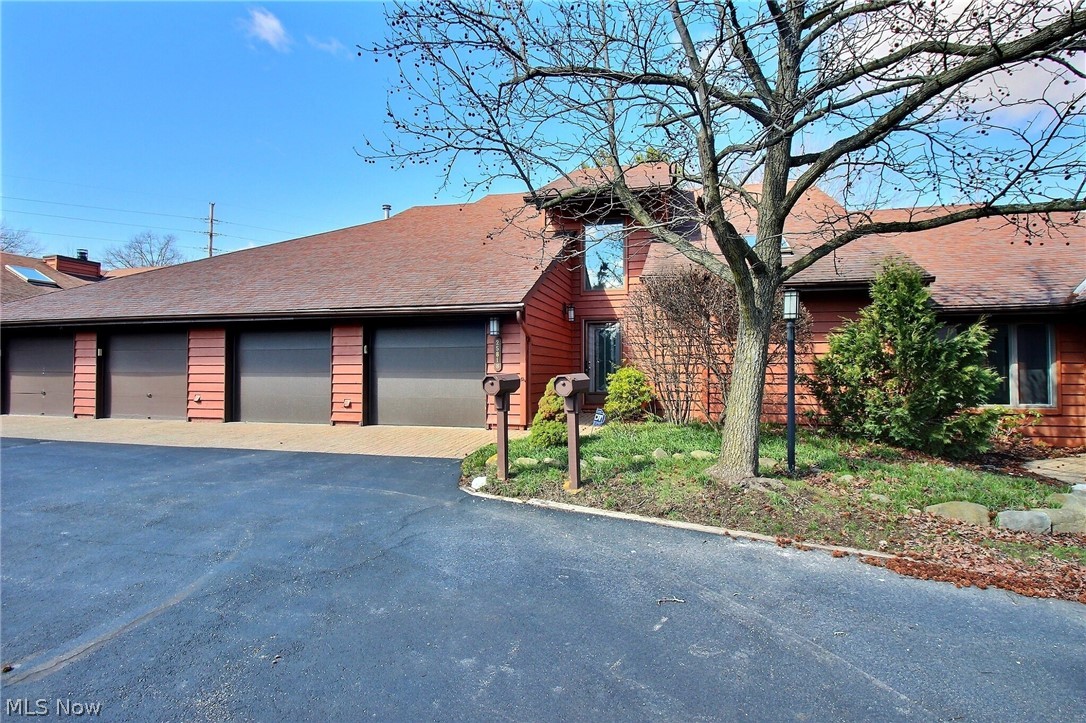 This maintenance free townhome at Fairmount Court offers an ideal Beachwood location in a quiet neighborhood setting. The living room features soaring ceilings and a fireplace, creating a bright and comfortable space. A nice dining room leads directly to a private patio, and the eat in kitchen offers plenty of room for everyday meals. The first floor primary suite includes two walk in closets and a spacious bath with a soaking tub and separate shower. A half bath and laundry room are also conveniently located on the main level. Upstairs, you will find a generous loft with bonus space, a second bedroom with a spacious closet, a full bath, and closets and storage throughout. Location truly is everything, just around the corner from Legacy Village, Eton, Pinecrest, La Place, the Beachwood Aquatic Center, Barkwood Dog Park, area country clubs, and Acacia Reservation. Top rated schools and consistently ranked as one of the best places to live by Cleveland​​‌​​​​‌​‌​​​‌‌​​​‌‌‌​​‌​​‌‌​​​​ Magazine.