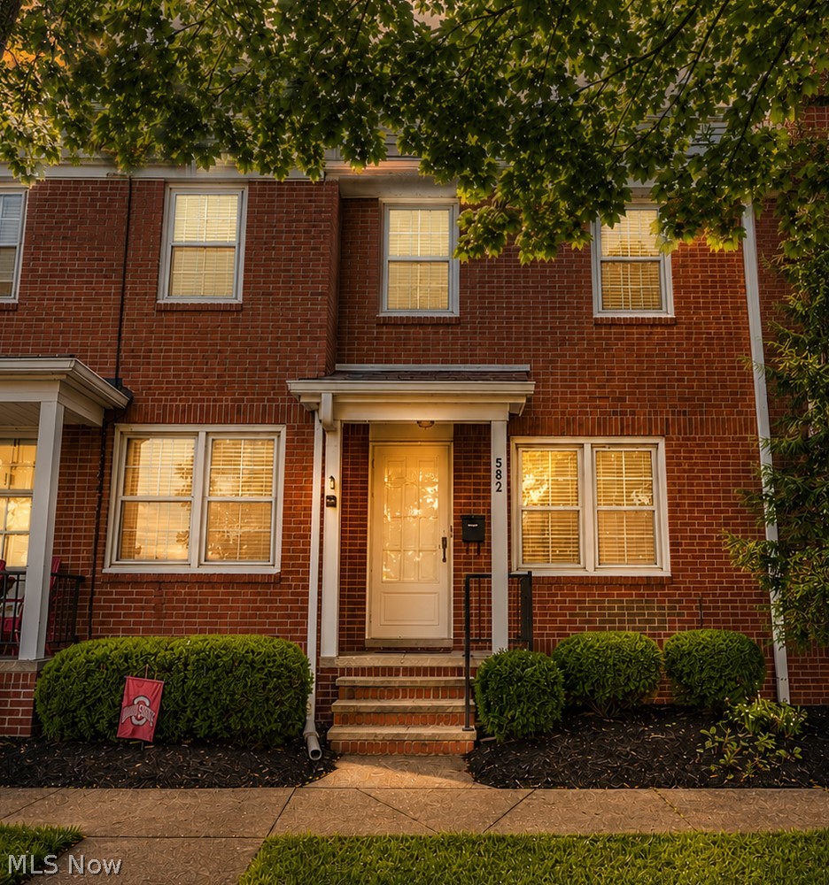 Wooster Twnhs Condo - Residential