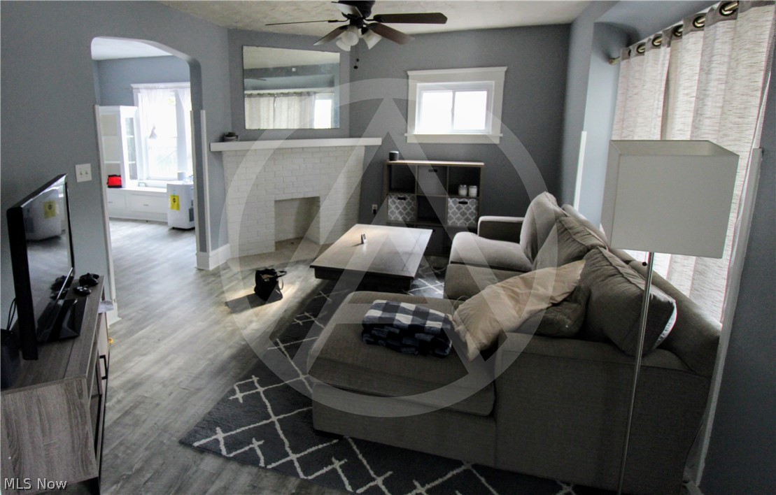 Mathews & Gilberts 03 - Residential Lease