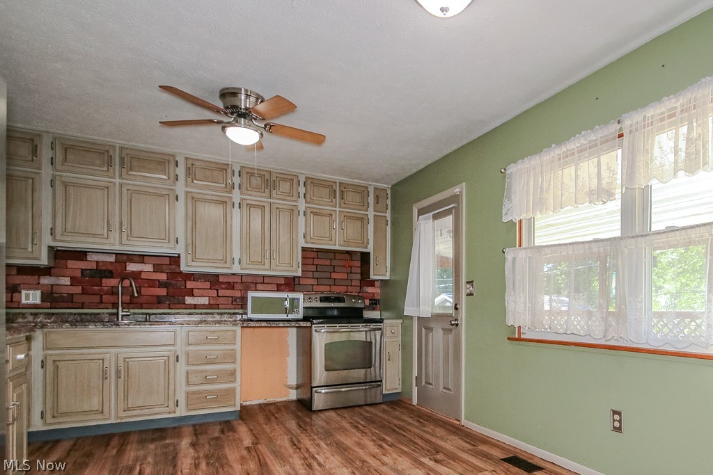 Madison Golf Lakelands 02 - Residential