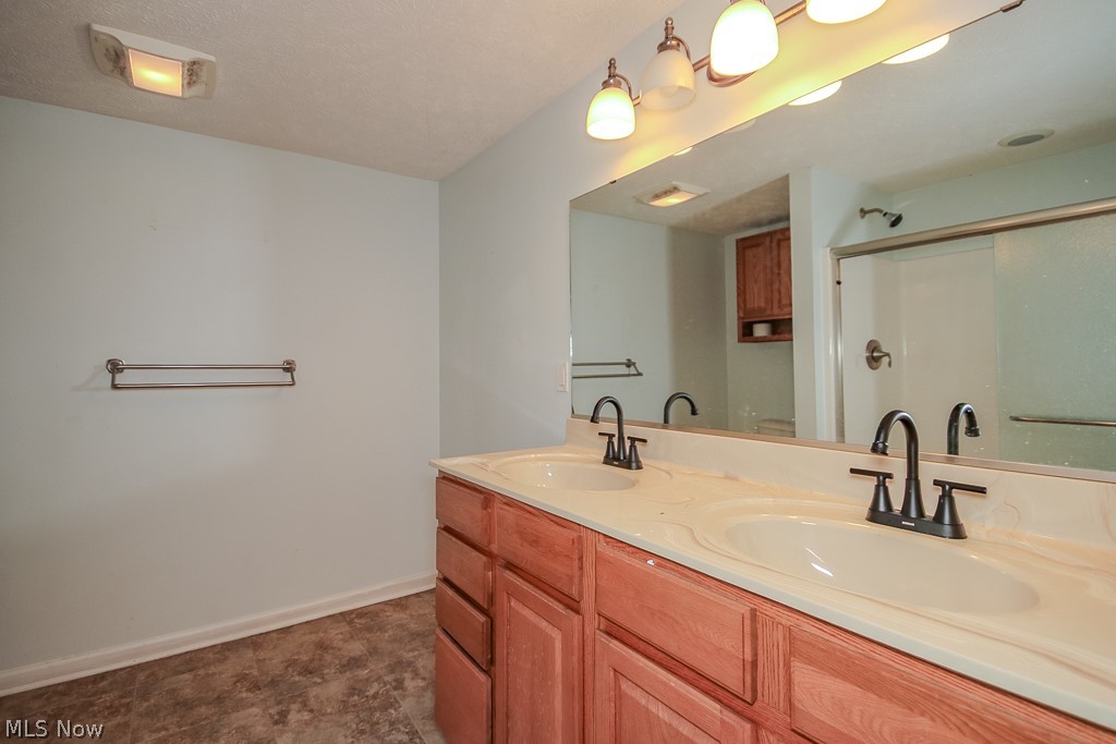 Madison Golf Lakelands 02 - Residential