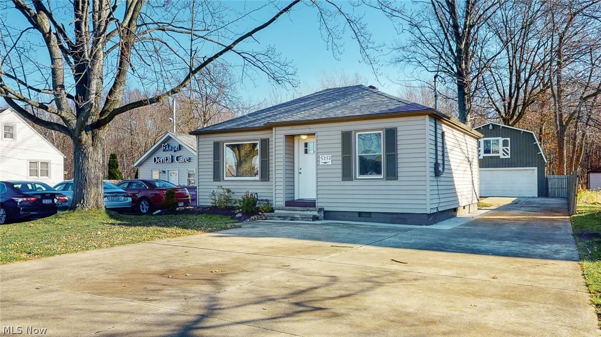 Rare Find Super nice professionally remodeled house and 2 story barn. Imagine the possibilities and usages Zoned B-1 Mixed Use and yes per the city you can live in the property and run your business out of it too. The entire property is impeccable, excellent curb appeal that any buyer would be proud to own. One could live in the house or use it for a business, have it as a summer home or rent part of it out. The house is loaded with every amenity imaginable and the heated barn includes a total of 1,500 Sq. Ft. with both levels. Great location Lorain and Amhurst.