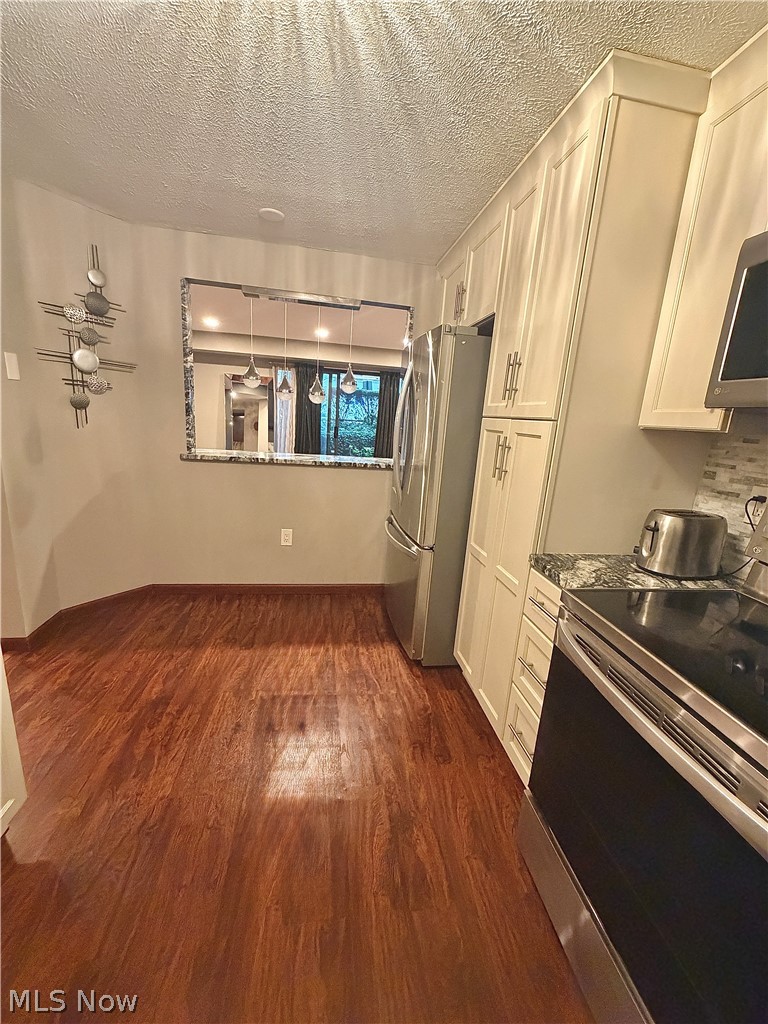 James Place Condo - Residential